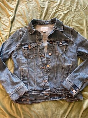 Old Navy Denim Trucker Jacket in Medium Blue